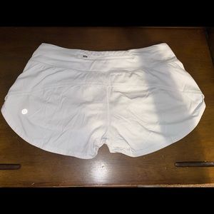 lululemon speed up shorts 2.5 inch inseam size 6